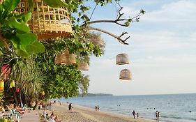 Beach Bungalow At Lanta Resort