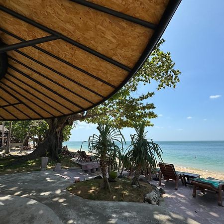 Beach Bungalow At Lanta Resort Koh Lanta Exterior photo