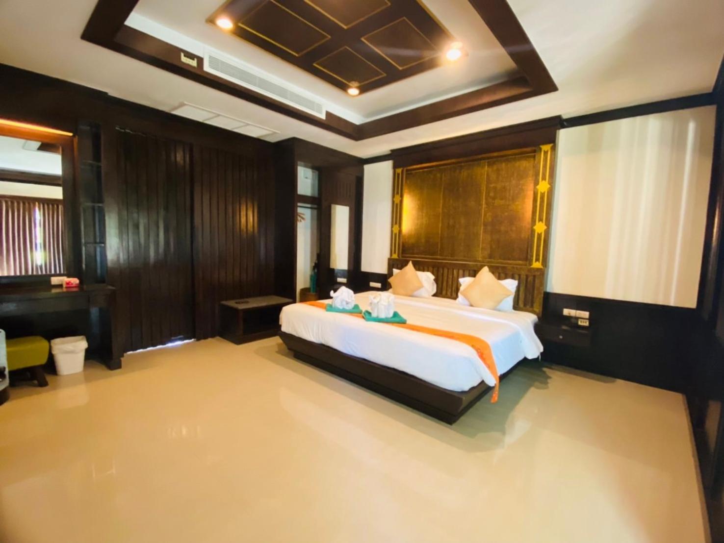 Beach Bungalow At Lanta Resort Koh Lanta Exterior photo