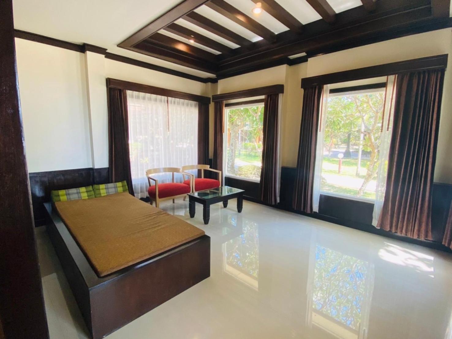 Beach Bungalow At Lanta Resort Koh Lanta Exterior photo