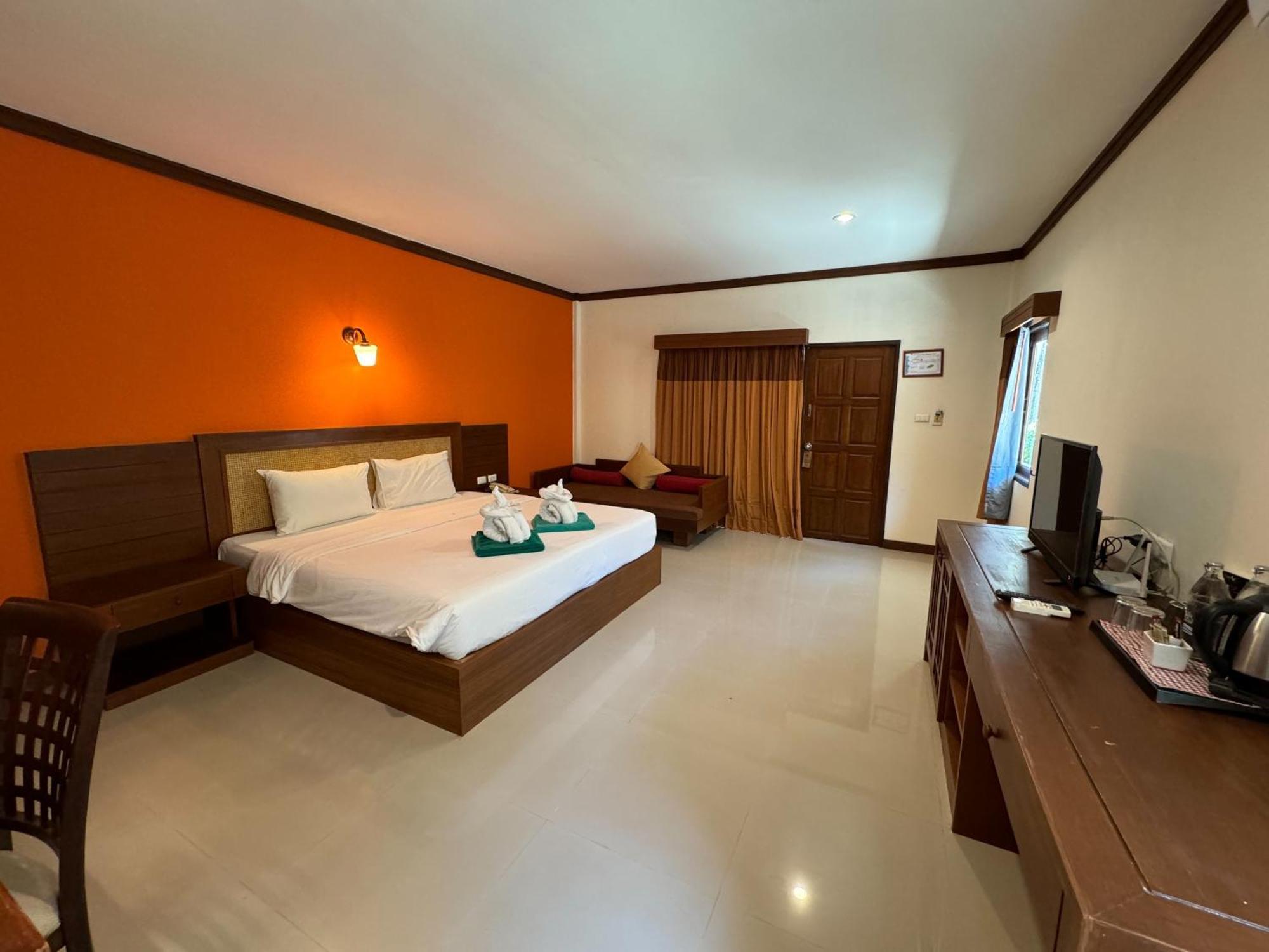 Beach Bungalow At Lanta Resort Koh Lanta Exterior photo