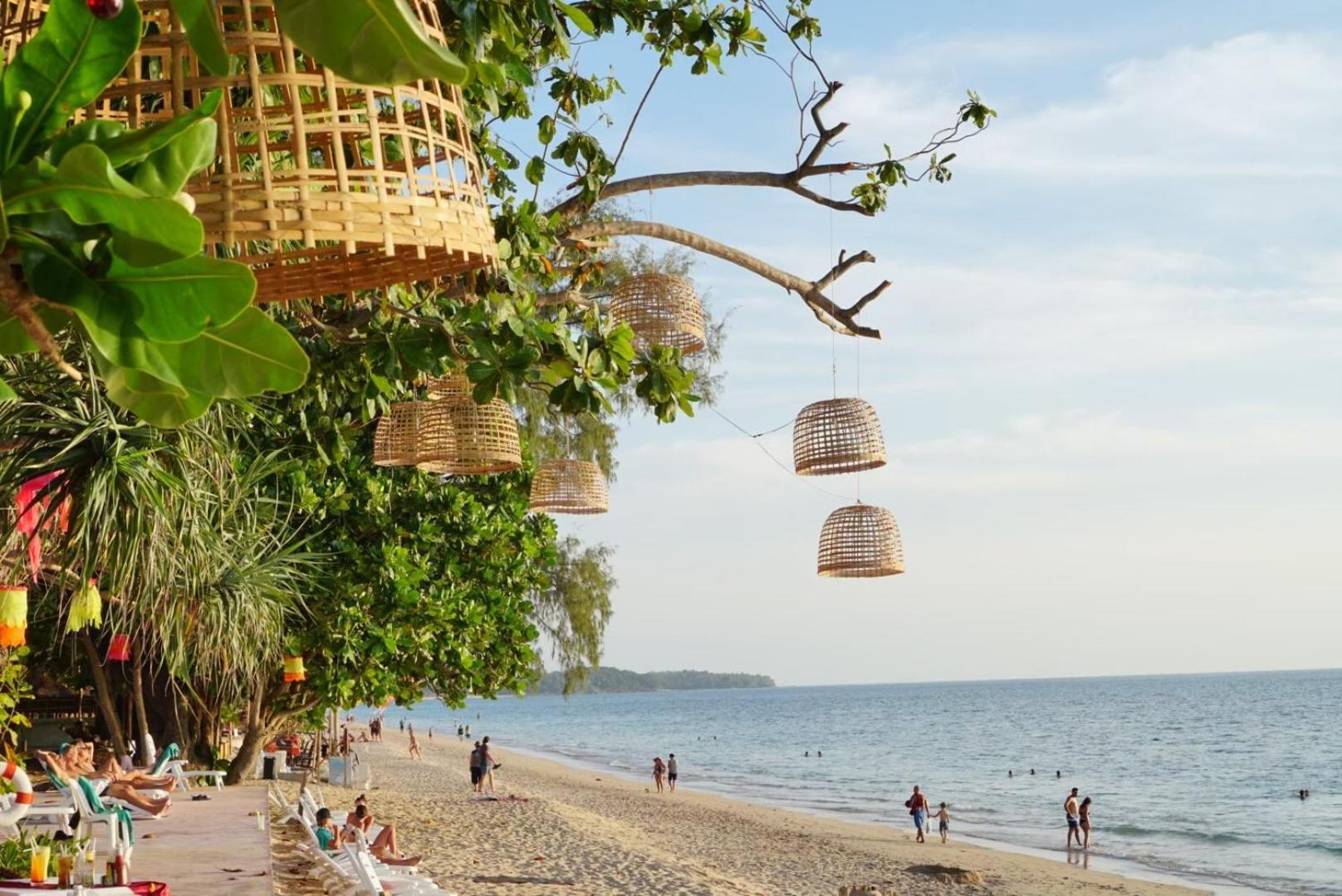 Beach Bungalow At Lanta Resort Koh Lanta Exterior photo