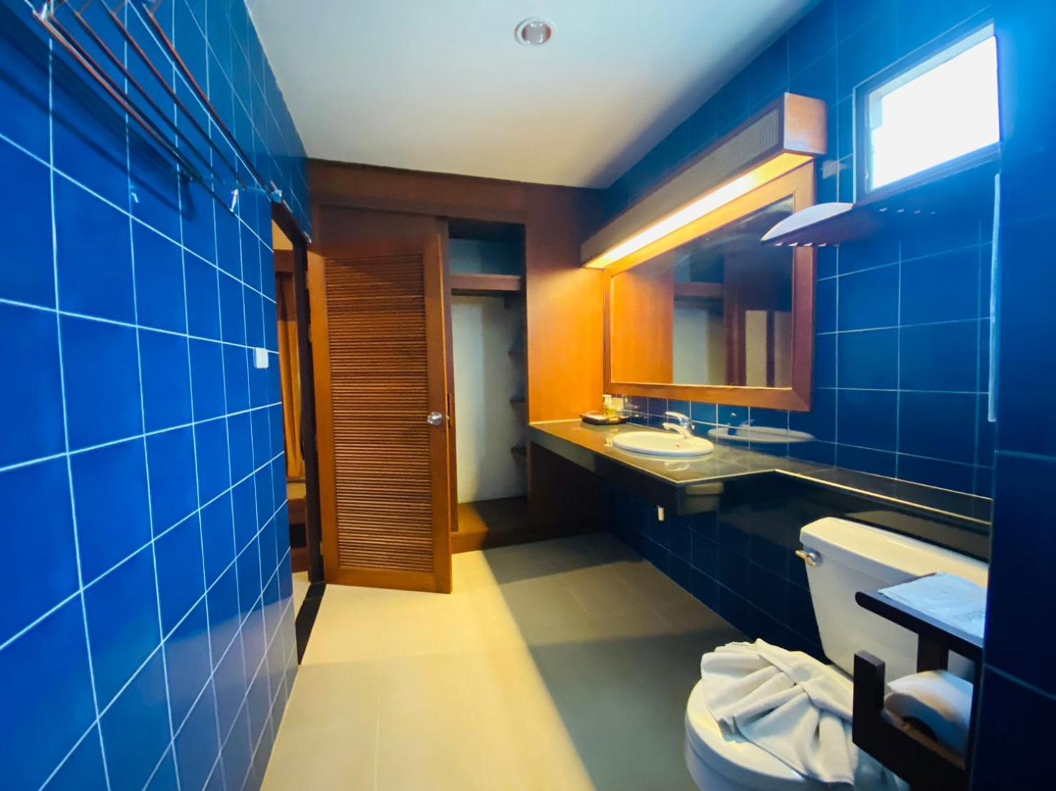 Beach Bungalow At Lanta Resort Koh Lanta Exterior photo
